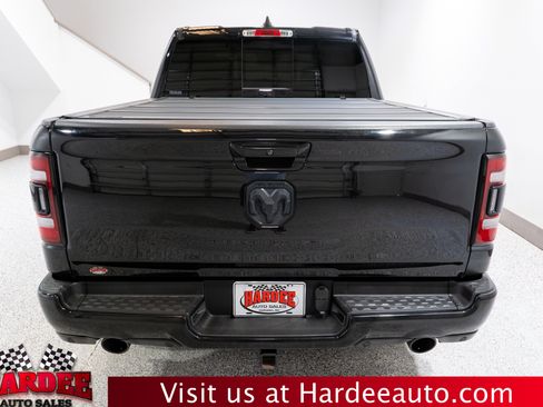 Used 2020 RAM 1500 Limited w/ Black Appearance Package AWD/4WD image 4