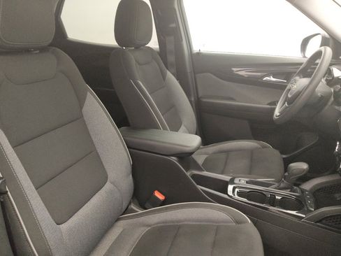 Used 2025 Chevrolet TrailBlazer LT FWD image 21