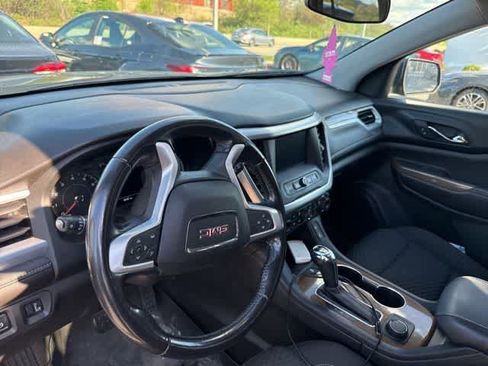 Used 2018 GMC Acadia SLE AWD/4WD image 6