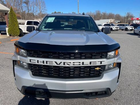 Used 2019 Chevrolet Silverado 1500 Custom w/ Custom Value Package image 6
