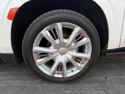 Used 2024 Chevrolet Tahoe High Country RWD image 9