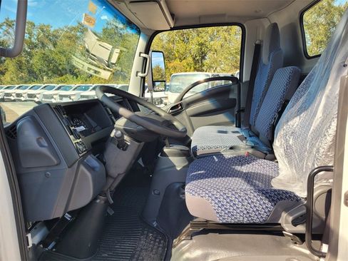 New 2025 Chevrolet Low Cab Forward image 13