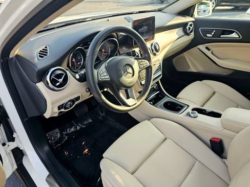 Used 2019 Mercedes-Benz GLA 250 4MATIC image 15