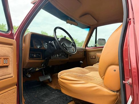 Used 1993 Dodge D/W Truck 350 AWD/4WD image 21