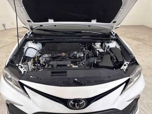 Used 2022 Toyota Camry LE FWD image 13