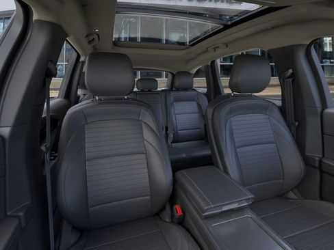 Used 2026 Lincoln Nautilus Reserve image 10