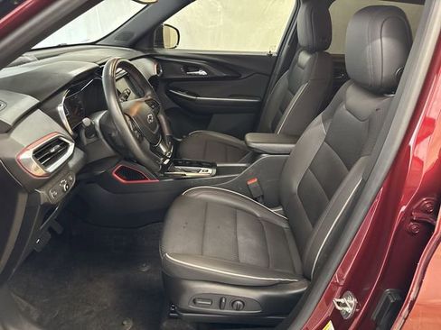 Used 2023 Chevrolet TrailBlazer RS w/ Convenience Package FWD image 10