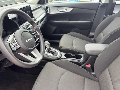 Certified 2023 Kia Forte LXS FWD image 9