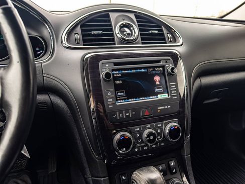 Used 2017 Buick Enclave Leather image 13