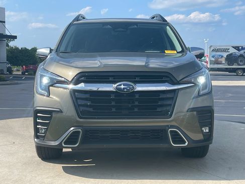 Used 2023 Subaru Ascent Touring AWD/4WD image 2