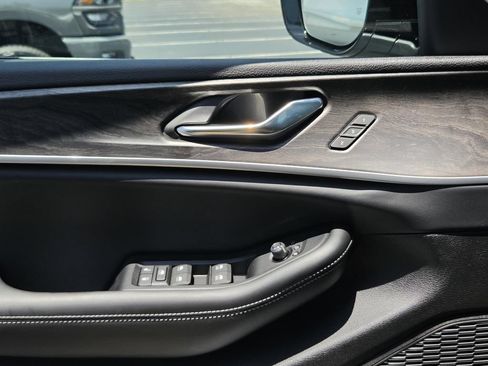 New 2026 Jeep Grand Cherokee L Limited RWD image 27