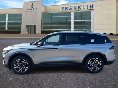 New 2025 Lincoln Nautilus Premier w/ Jet Appearance Package AWD/4WD image 4