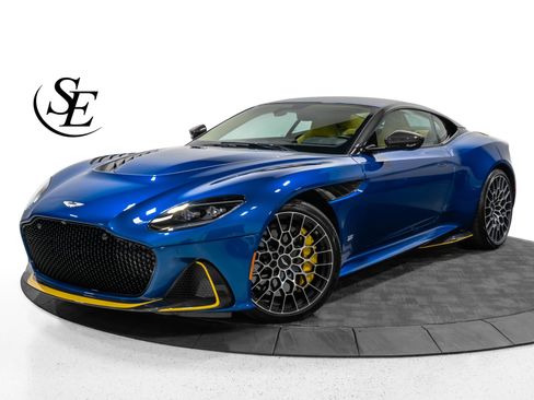 Used 2023 Aston Martin DBS Coupe RWD image 1