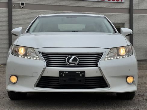 Used 2014 Lexus ES 350 w/ Premium Package FWD image 11
