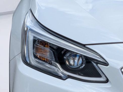 Used 2022 Subaru Outback Limited AWD/4WD image 9