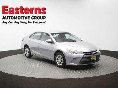 Used 2017 Toyota Camry LE FWD image 48