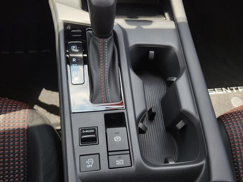 New 2026 Nissan Sentra SR FWD image 23