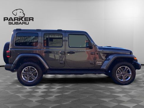 Used 2020 Jeep Wrangler Unlimited Sahara image 6