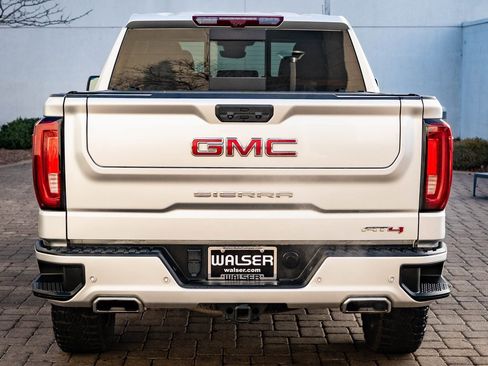 Used 2022 GMC Sierra 1500 AT4 w/ AT4 Premium Package image 11