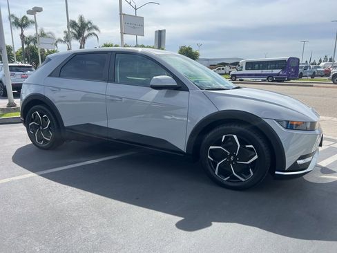 Used 2024 Hyundai Ioniq 5 SE RWD image 11