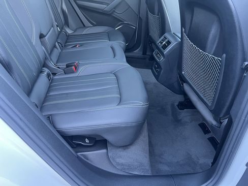 Used 2023 Audi Q5 2.0T Premium w/ Convenience Package image 28