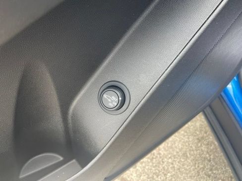 Used 2024 Chevrolet Equinox RS w/ LPO, Floor Liner Package FWD image 7