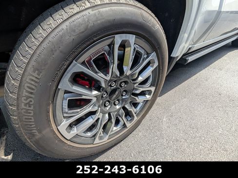 Used 2024 GMC Sierra 1500 Denali Ultimate AWD/4WD image 6