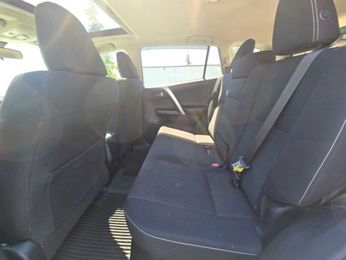 Used 2016 Toyota RAV4 XLE w/ Convenience Package AWD/4WD image 16