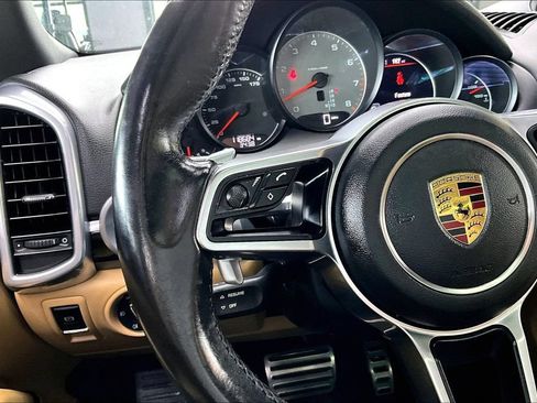 Used 2016 Porsche Cayenne S AWD/4WD image 11