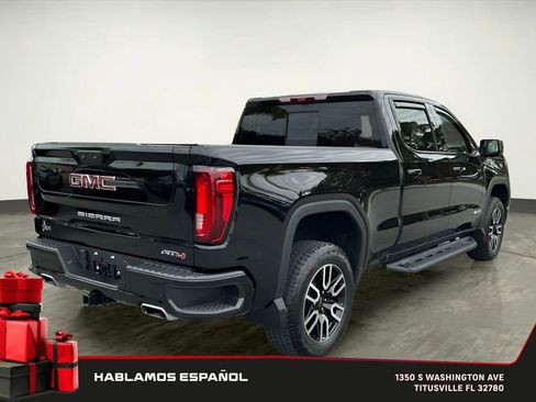 Certified 2022 GMC Sierra 1500 AT4 w/ AT4 Premium Package image 9