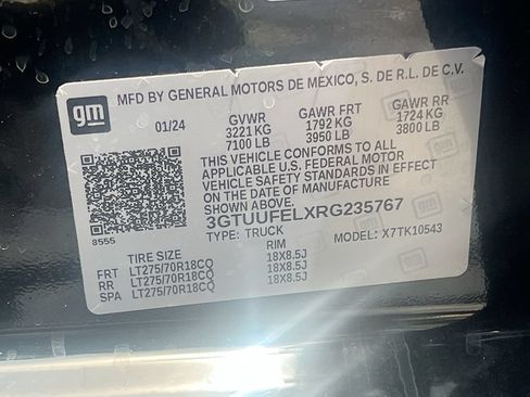 Used 2024 GMC Sierra 1500 AT4X AWD/4WD image 33
