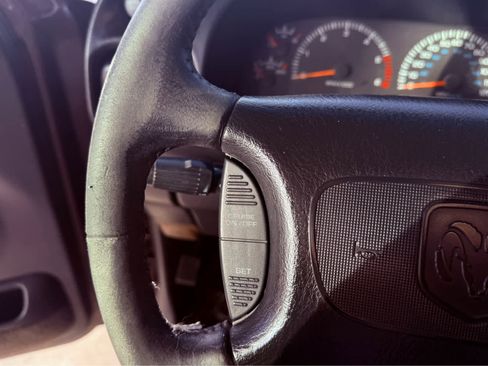 Used 1998 Dodge Ram 2500 Truck 4x4 Quad Cab image 16