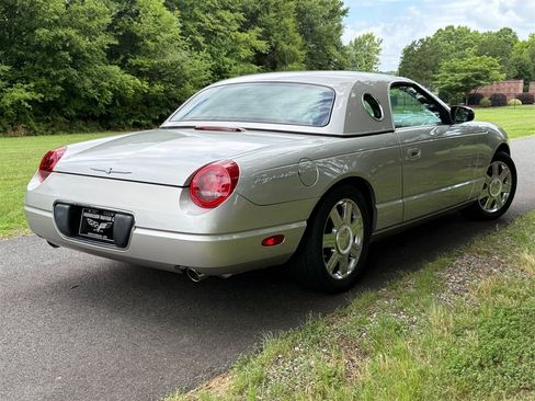 Used 2005 Ford Thunderbird RWD image 7