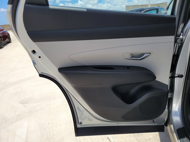 New 2026 Hyundai Tucson SE FWD image 8
