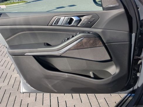 Certified 2025 BMW X5 sDrive40i w/ Climate Comfort Package image 32