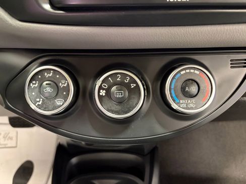 Used 2015 Toyota Yaris LE image 15