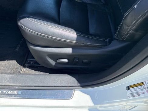 Used 2021 Nissan Altima 2.5 SL FWD image 28
