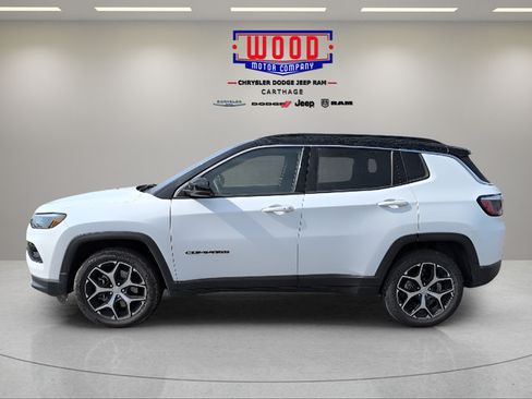 Used 2024 Jeep Compass Limited AWD/4WD image 6
