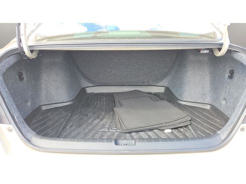 Used 2020 Honda Accord LX image 14