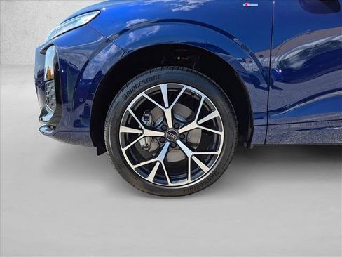 New 2026 Audi Q3 quattro 2.0T AWD/4WD image 10