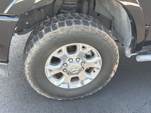 Used 2022 RAM 2500 Laramie AWD/4WD image 11
