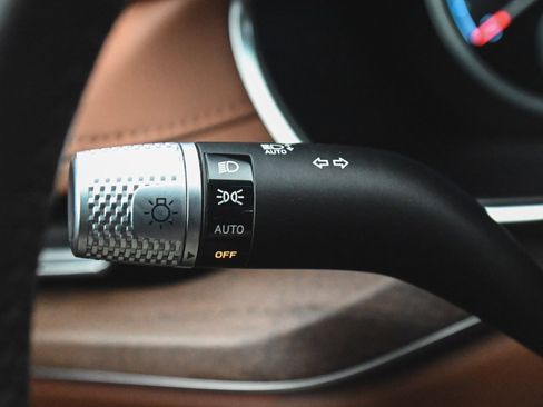 Used 2024 Genesis G80 image 25