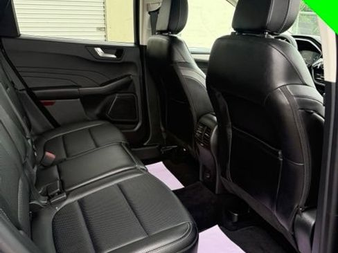 Used 2022 Ford Escape SEL w/ Equipment Group 302A AWD/4WD image 22