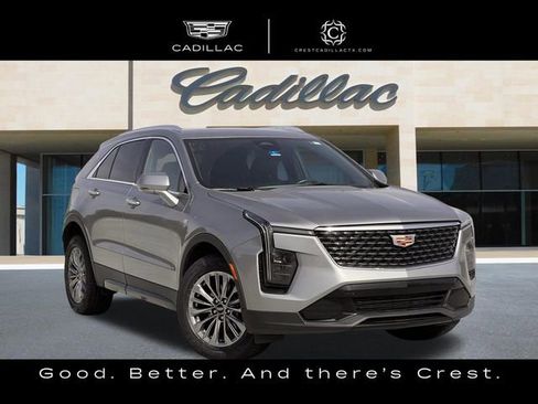 Used 2024 Cadillac XT4 Premium Luxury image 2