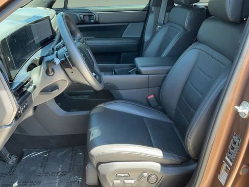 Used 2024 Hyundai Santa Fe Calligraphy AWD/4WD image 13
