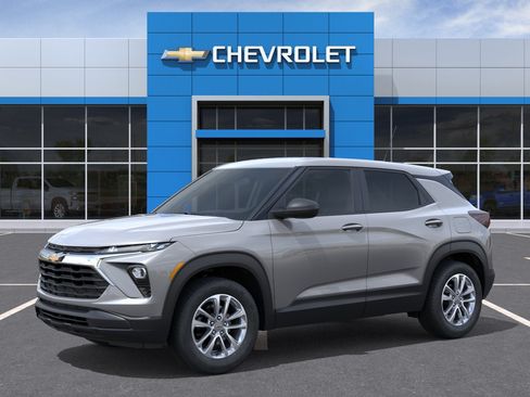 New 2026 Chevrolet TrailBlazer LS w/ LS Convenience Package AWD/4WD image 2