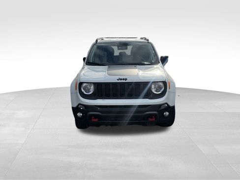 Used 2023 Jeep Renegade Trailhawk image 2