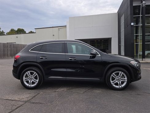 Certified 2023 Mercedes-Benz GLA 250 4MATIC w/ Premium Package image 6