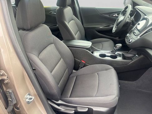 Used 2023 Chevrolet Malibu LT image 15