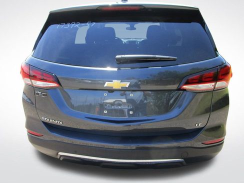 Used 2023 Chevrolet Equinox LT w/ LPO, Floor Liner Package FWD image 10